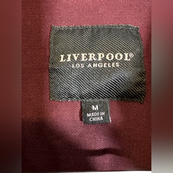 Liverpool Los Angeles Burgundy Blush Denim Jacket Size M Button-Up Pockets NWOT - Picture 8 of 15